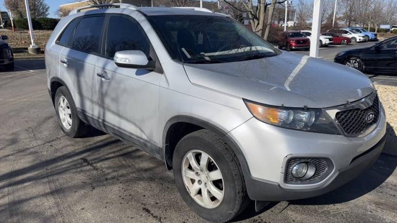 KIA SORENTO 2011 5XYKTCA1XBG133936 image