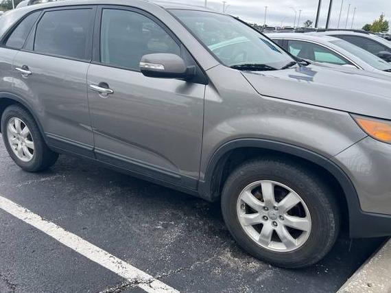 KIA SORENTO 2013 5XYKT4A28DG402792 image KIA SORENTO 2013 5XYKT4A28DG402792 image