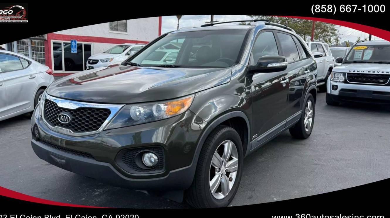 KIA SORENTO 2013 5XYKUDA65DG334287 image