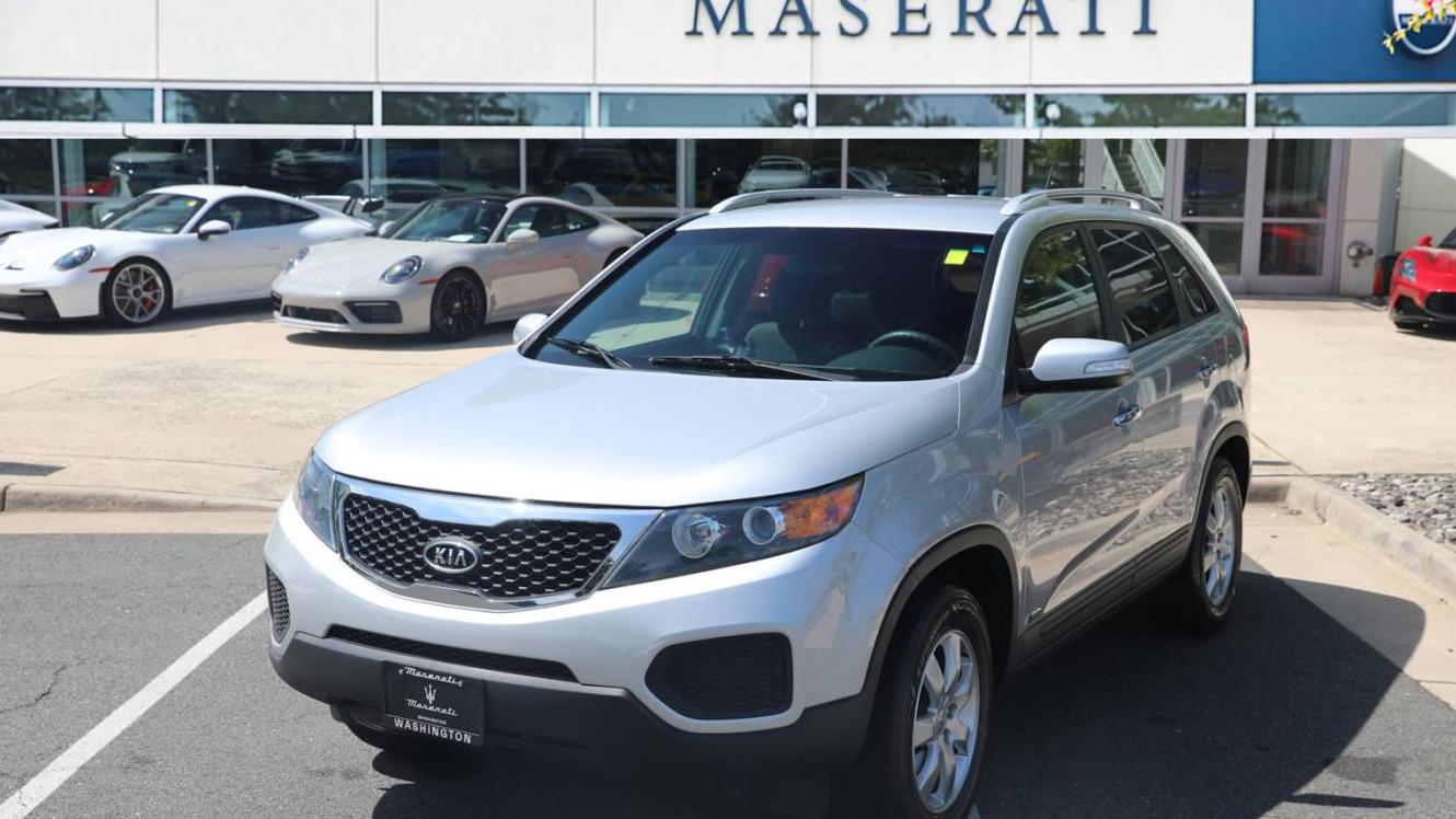 KIA SORENTO 2013 5XYKTDA2XDG420355 image