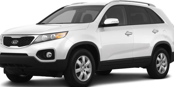 KIA SORENTO 2013 5XYKTCA62DG330761 image