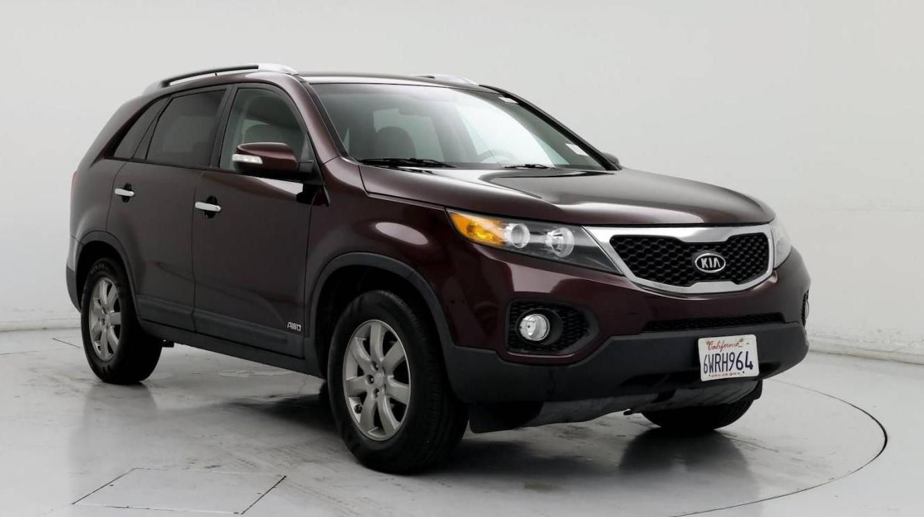 KIA SORENTO 2013 5XYKTCA62DG323986 image