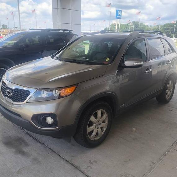 KIA SORENTO 2013 5XYKTDA27DG337708 image