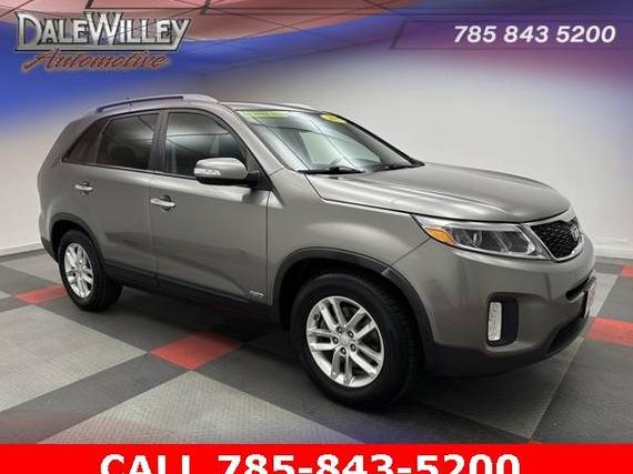 KIA SORENTO 2015 5XYKTCA60FG572046 image