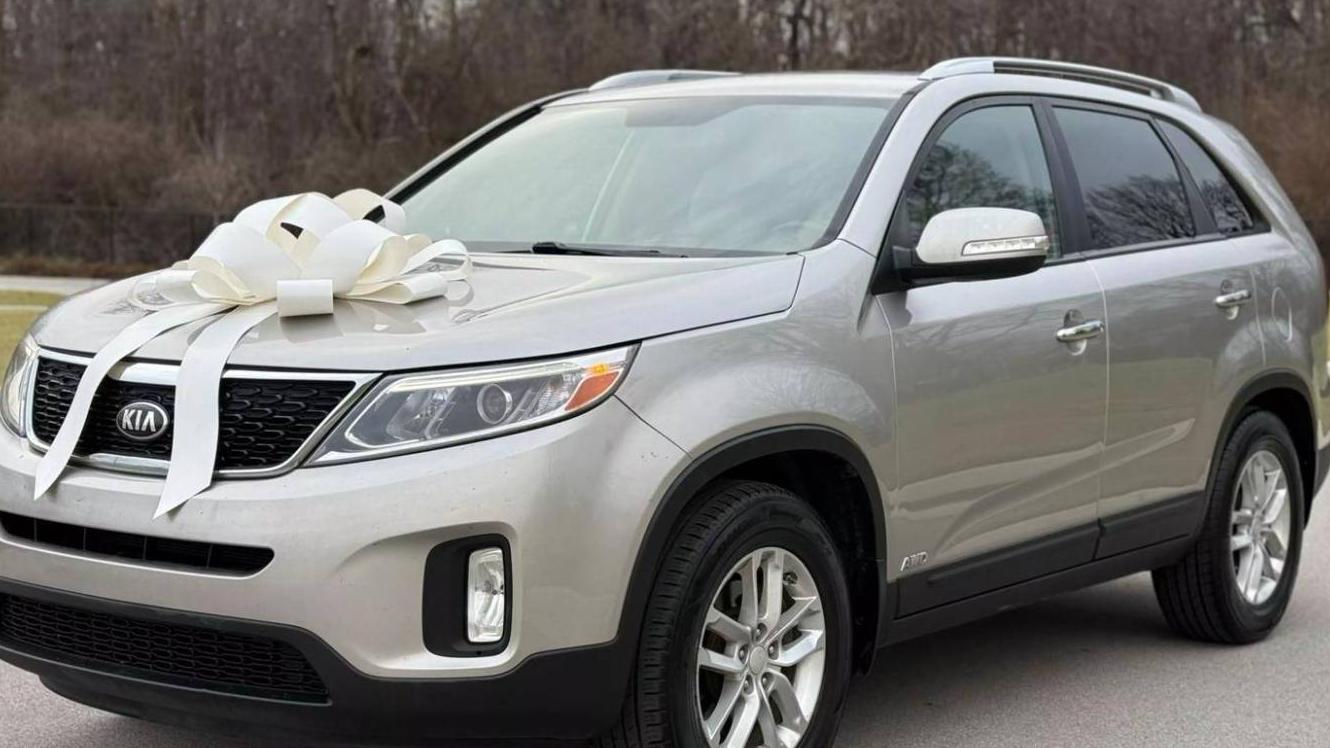 KIA SORENTO 2015 5XYKTCA68FG617136 image