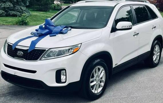 KIA SORENTO 2015 5XYKTCA64FG617196 image