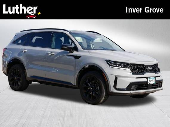 KIA SORENTO 2022 5XYRKDLF8NG136564 image