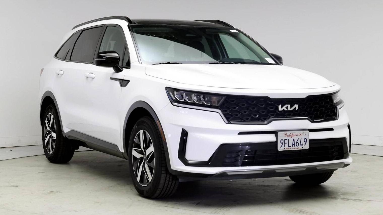 KIA SORENTO 2022 5XYRL4LC9NG088642 image