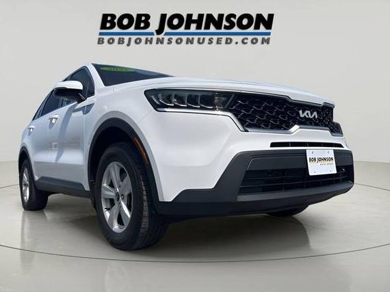 KIA SORENTO 2022 5XYRGDLCXNG088377 image