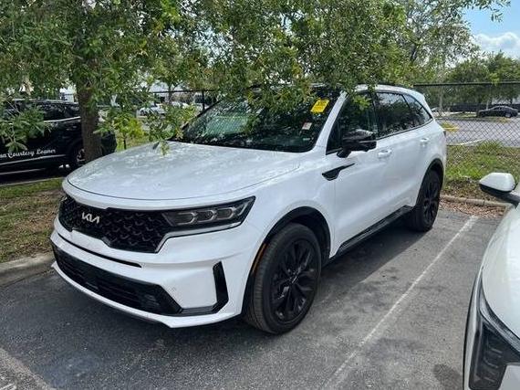 KIA SORENTO 2022 5XYRK4LF1NG101963 image