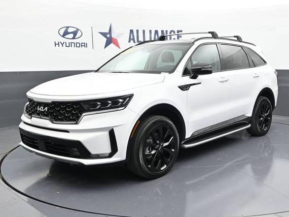 KIA SORENTO 2022 5XYRKDLF5NG155590 image