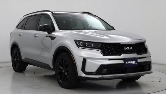 KIA SORENTO 2022 5XYRK4LF8NG074583 image