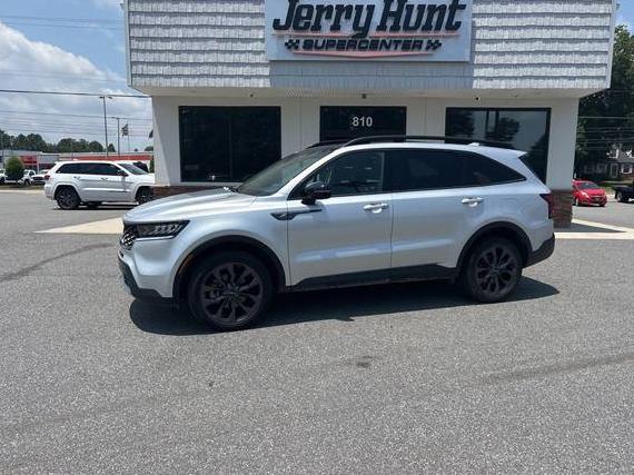 KIA SORENTO 2022 5XYRHDLF6NG151689 image