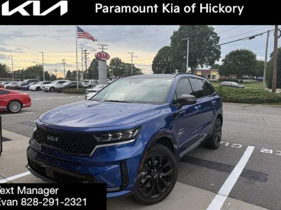 KIA SORENTO 2022 5XYRKDLF5NG154665 image