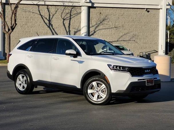 KIA SORENTO 2022 5XYRGDLCXNG123452 image