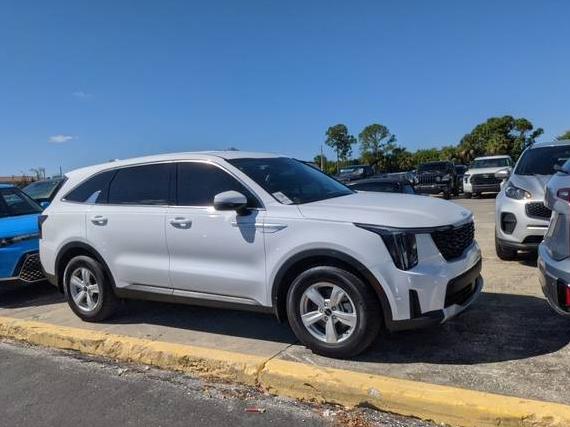 KIA SORENTO 2025 5XYRG4JC8SG337855 image KIA SORENTO 2025 5XYRG4JC8SG337855 image