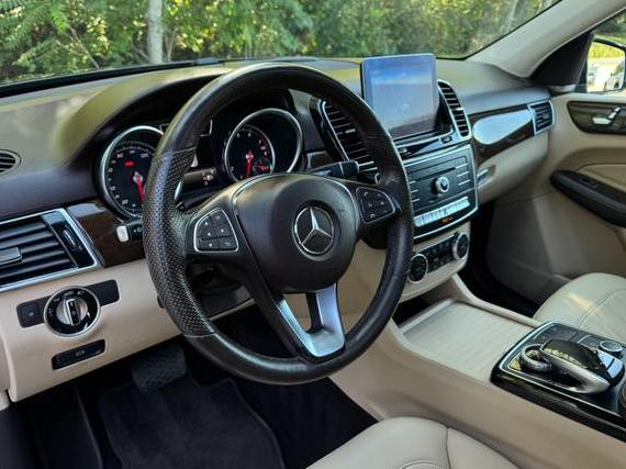MERCEDES-BENZ GLE-CLASS 2018 4JGDA5HB2JB109790 image