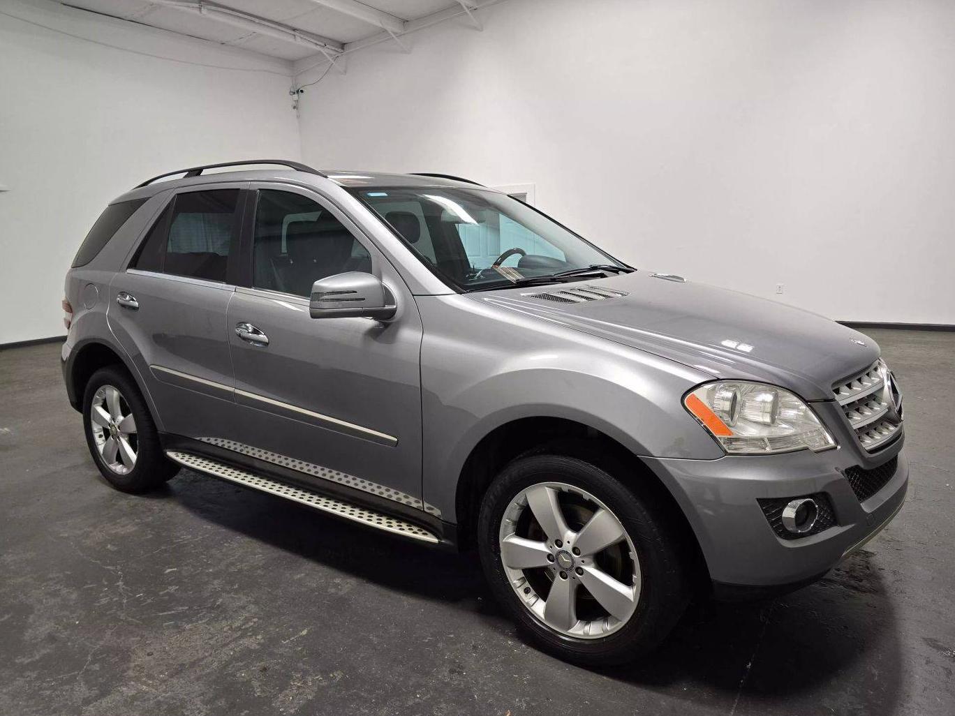 MERCEDES-BENZ M-CLASS 2011 4JGBB8GB7BA650784 image MERCEDES-BENZ M-CLASS 2011 4JGBB8GB7BA650784 image