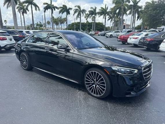 MERCEDES-BENZ S-CLASS 2022 W1K6G7GB6NA082975 image