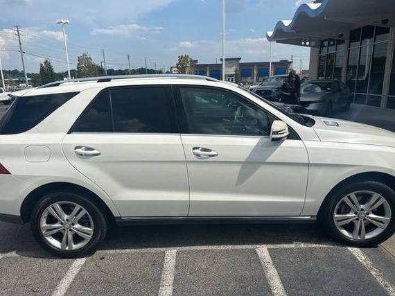 MERCEDES-BENZ ML-CLASS 2014 4JGDA2EB1EA358841 image