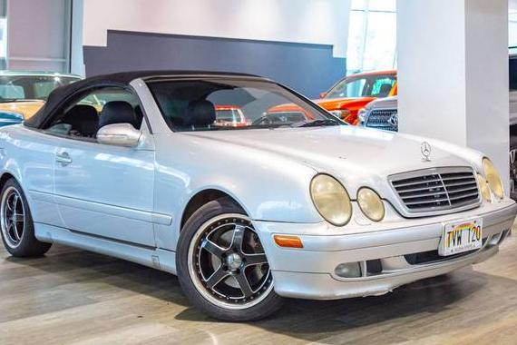 MERCEDES-BENZ CLK-CLASS 2002 WDBLK65G32T118558 image