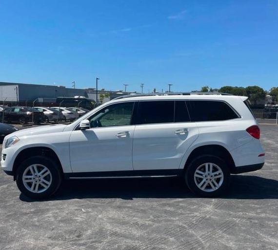 MERCEDES-BENZ GL-CLASS 2016 4JGDF6EE3GA642378 image