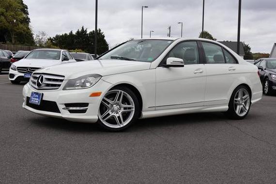 MERCEDES-BENZ C-CLASS 2012 WDDGF8BB2CR236309 image MERCEDES-BENZ C-CLASS 2012 WDDGF8BB2CR236309 image