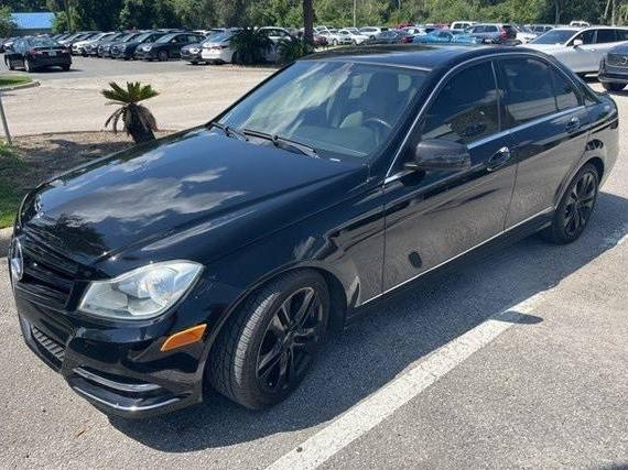 MERCEDES-BENZ C-CLASS 2012 WDDGF8BB5CR227331 image