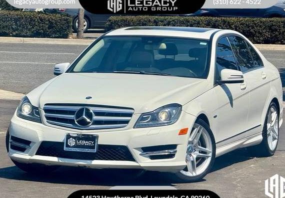 MERCEDES-BENZ C-CLASS 2012 WDDGF4HB2CA644873 image