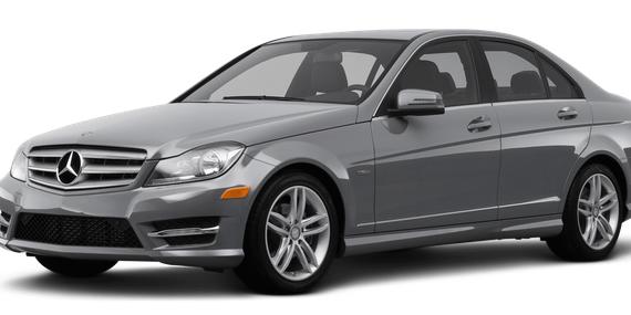 MERCEDES-BENZ C-CLASS 2012 WDDGF4HBXCR203297 image