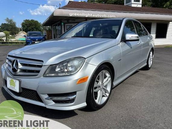 MERCEDES-BENZ C-CLASS 2012 WDDGF4HB8CA679630 image