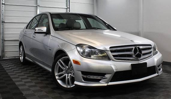 MERCEDES-BENZ C-CLASS 2012 WDDGF4HB8CR220115 image