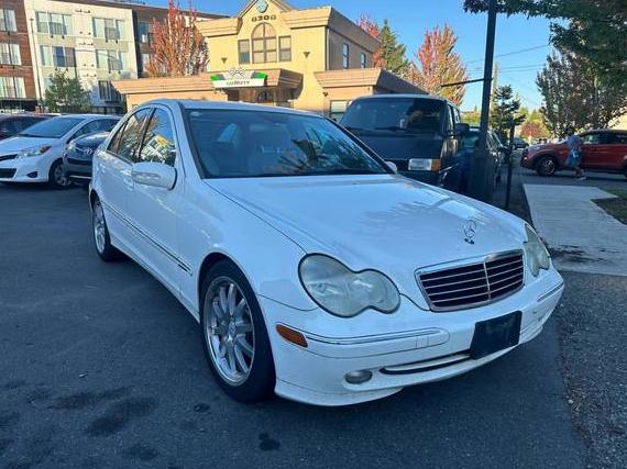 MERCEDES-BENZ C-CLASS 2004 WDBRF40J74F550951 image