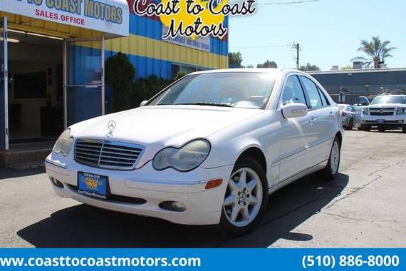MERCEDES-BENZ C-CLASS 2004 WDBRF61JX4F459960 image
