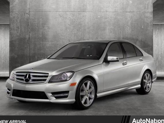 MERCEDES-BENZ C-CLASS 2013 WDDGF4HBXDR281127 image