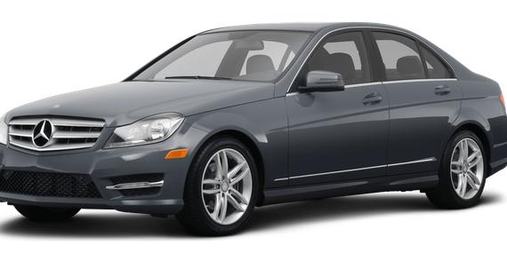 MERCEDES-BENZ C-CLASS 2013 WDDGF8AB4DA837223 image