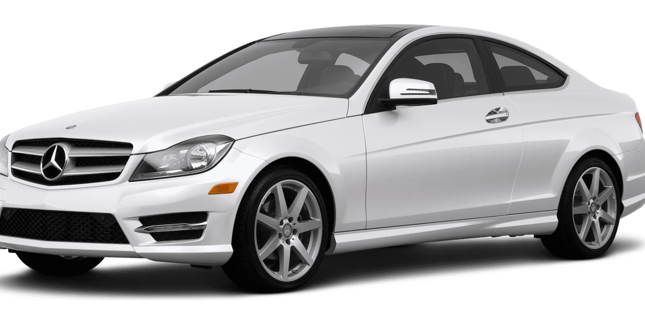 MERCEDES-BENZ C-CLASS 2013 WDDGJ4HB1DG070425 image