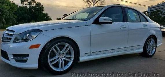 MERCEDES-BENZ C-CLASS 2013 WDDGF8AB0DR283325 image