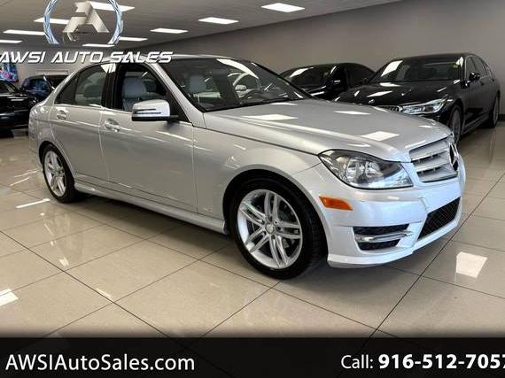 MERCEDES-BENZ C-CLASS 2013 WDDGF4HB0DR292038 image