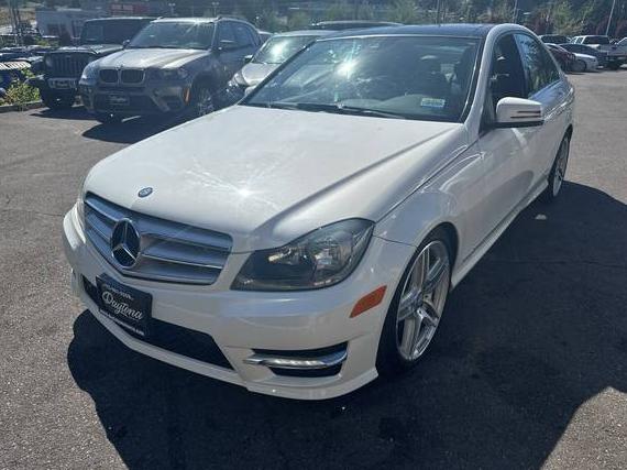 MERCEDES-BENZ C-CLASS 2013 WDDGF8AB1DR258580 image