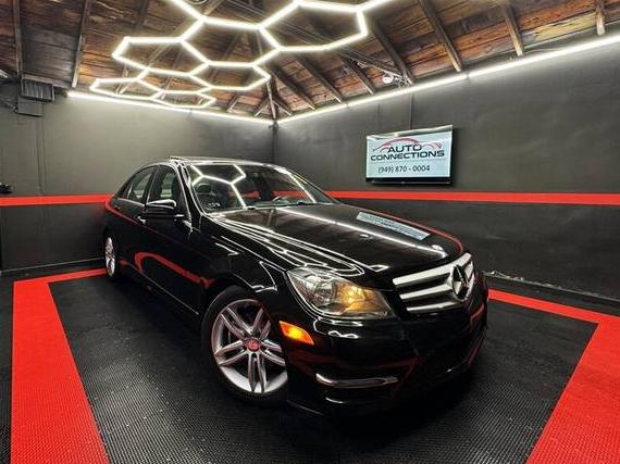 MERCEDES-BENZ C-CLASS 2013 WDDGF4HB0DR283890 image MERCEDES-BENZ C-CLASS 2013 WDDGF4HB0DR283890 image
