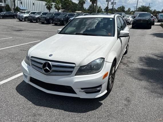 MERCEDES-BENZ C-CLASS 2013 WDDGF8AB8DG119820 image