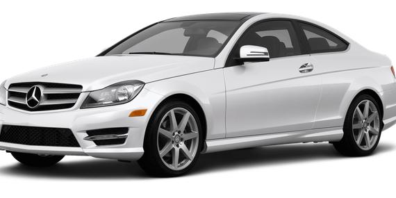 MERCEDES-BENZ C-CLASS 2013 WDDGJ4HB4DG002684 image