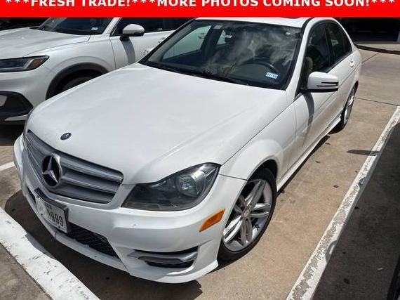 MERCEDES-BENZ C-CLASS 2013 WDDGF4HBXDG085751 image