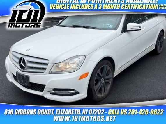 MERCEDES-BENZ C-CLASS 2013 WDDGF8AB1DR293023 image