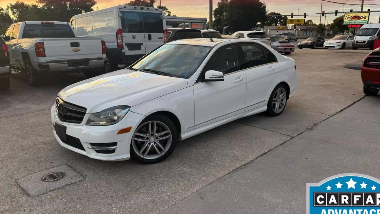 MERCEDES-BENZ C-CLASS 2013 WDDGF8AB9DR286305 image