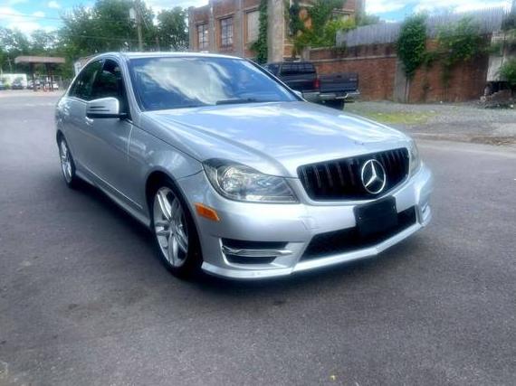 MERCEDES-BENZ C-CLASS 2013 WDDGF8AB6DR281756 image