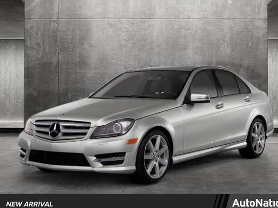 MERCEDES-BENZ C-CLASS 2013 WDDGF4HB2DR272065 image