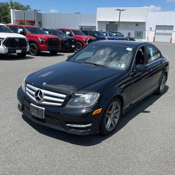 MERCEDES-BENZ C-CLASS 2013 WDDGF8AB2DA884122 image