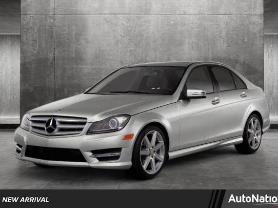 MERCEDES-BENZ C-CLASS 2013 WDDGF8AB9DA867074 image